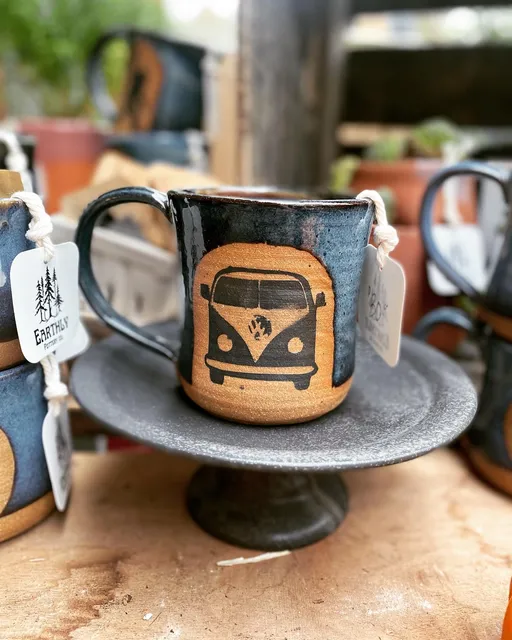 Earthly Pottery Co. - Pottery Classes