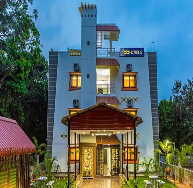 FabEscape Queens Paradise - Hotel in Pondicherry Airport, Pondicherry