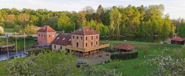 MILLTON - Gościniec Pod Węgorzem