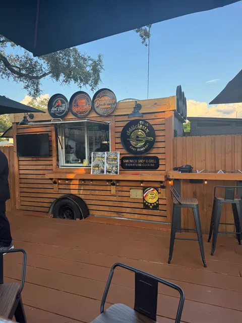 DELICIEUX FOOD TRUCK