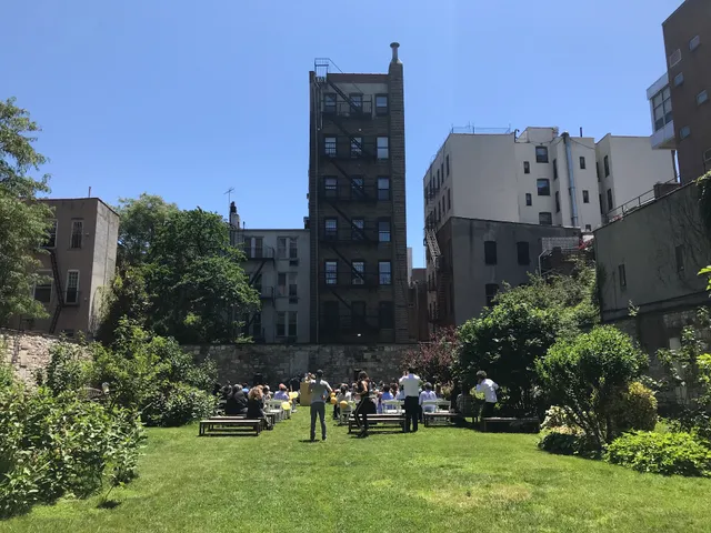 New York Marble Cemetery