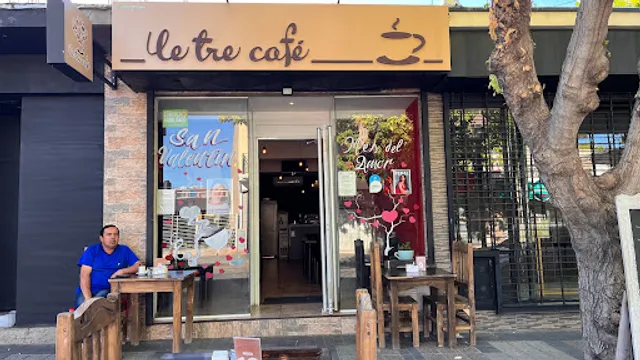 Le Tre Cafe