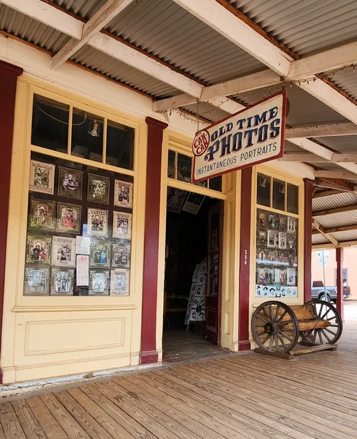 Can-Can Old Time Photos