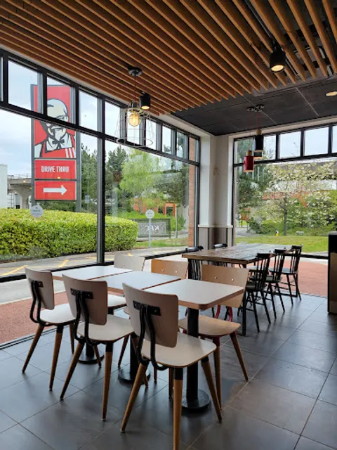 KFC Runcorn - Hospital Way