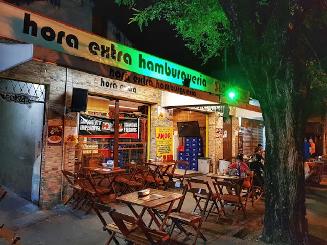 Hora Extra Hamburgueria e Petiscos