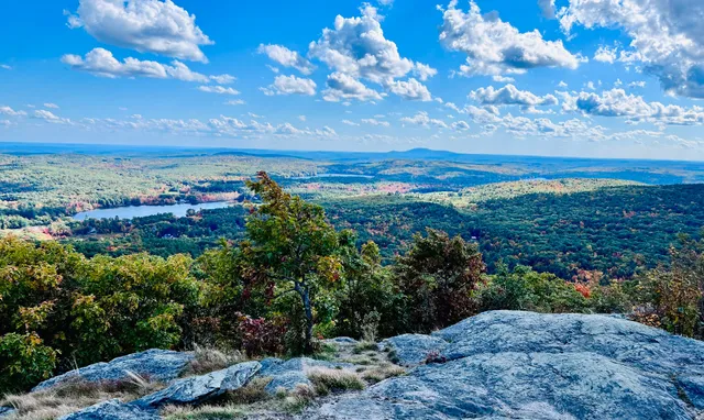 Mt. Watatic Trailhead
