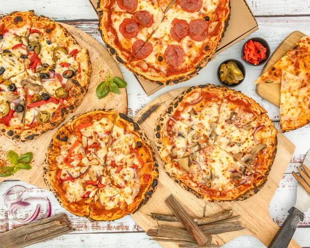 Smokeys Woodfired Pizza Heaven