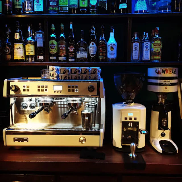 CERVEXARÍA/CAFÉ XOLDRA