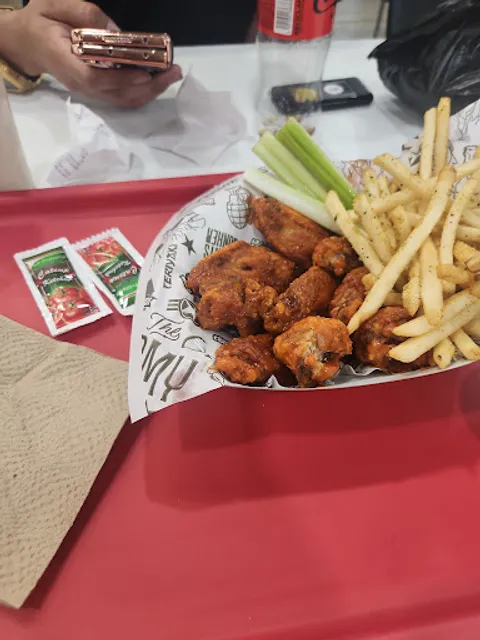 Wing's Army Plaza San Fernando