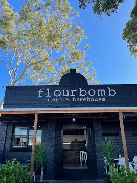 flourbomb