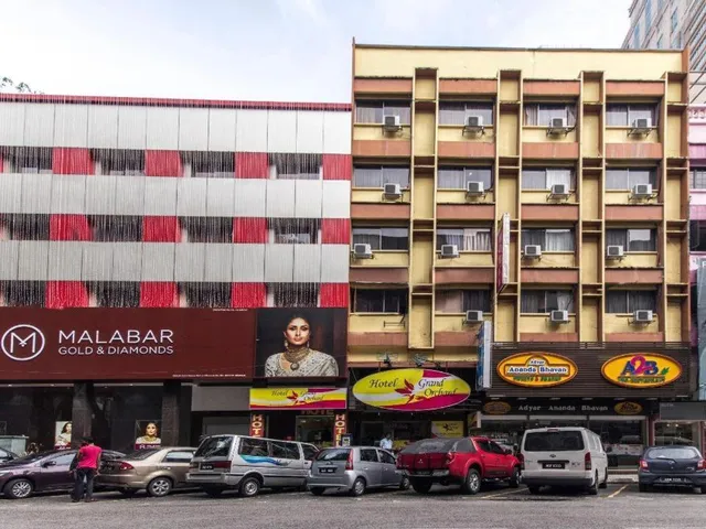 Hotel Grand Orchard Wings