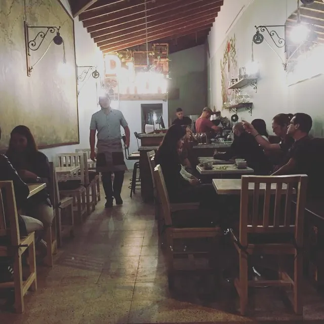 Délmuri Coffee & Bakery Shop