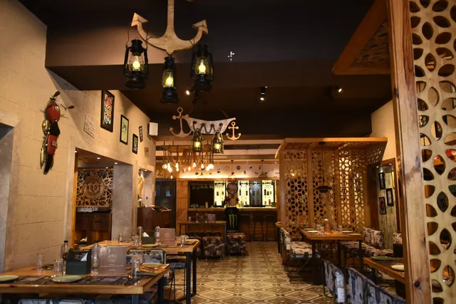 D' Hoot Cafe & Kitchen