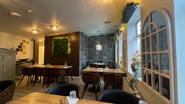 SHALIMAR PAKISTANI CUISINE