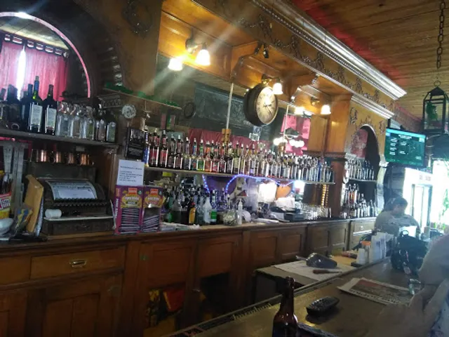 Copper King Saloon - Milwaukee Tavern