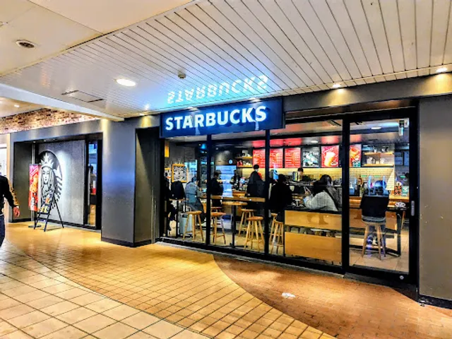 Starbucks Coffee - EQUiA Shiki