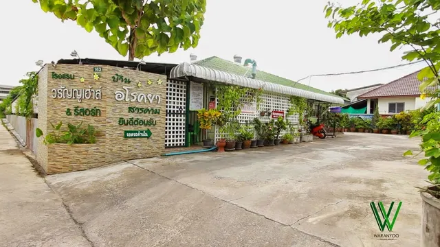 Waranyoo House & Resort