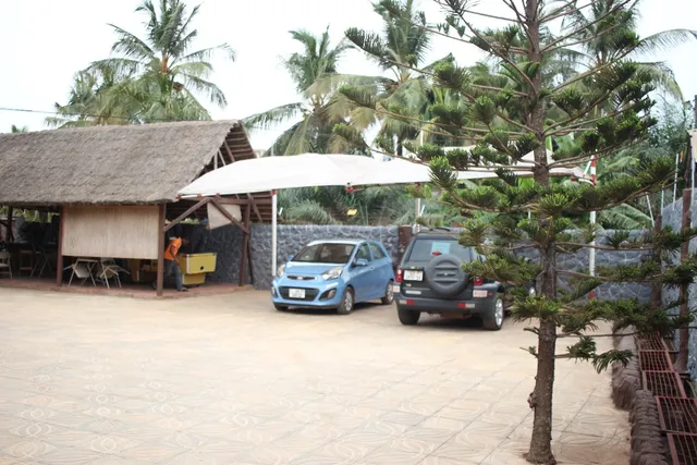 Joh Ann Western Guest House