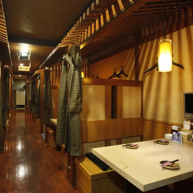 Torinosuke Shirakabadori store