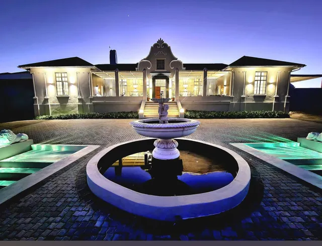 PJURE Boutique Hotel & Spa