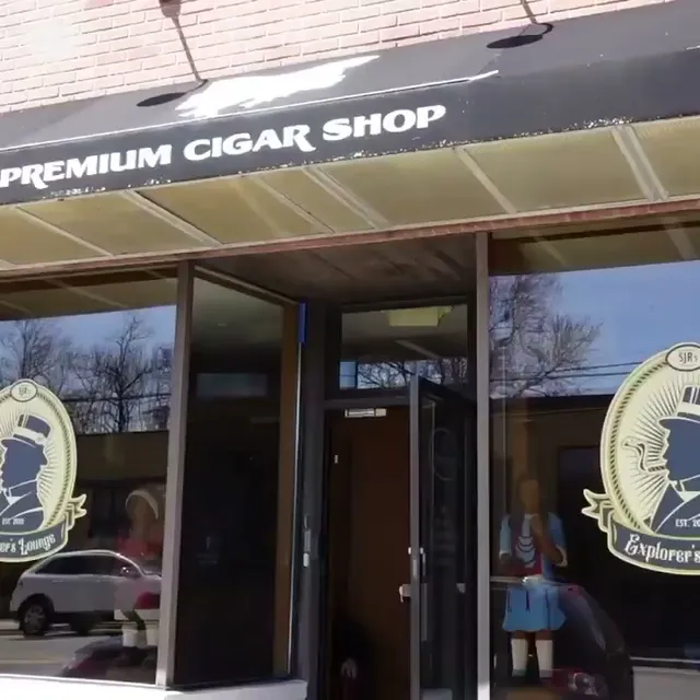 SJR's Explorers Lounge