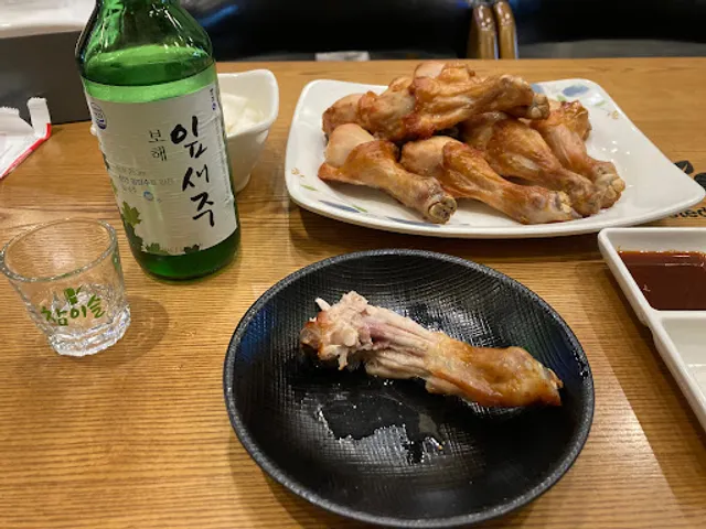 굽네치킨돌산점