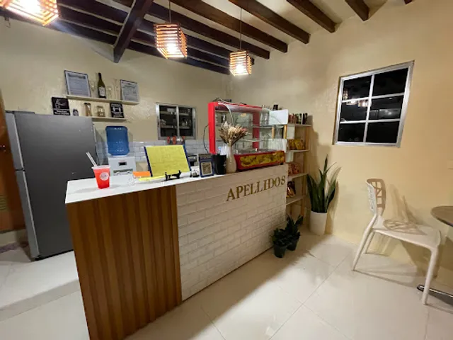 Apellido’s Cafe and Restaurant
