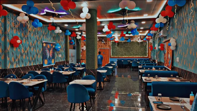 Limelight Restaurant , Lawn , lodge & rooms