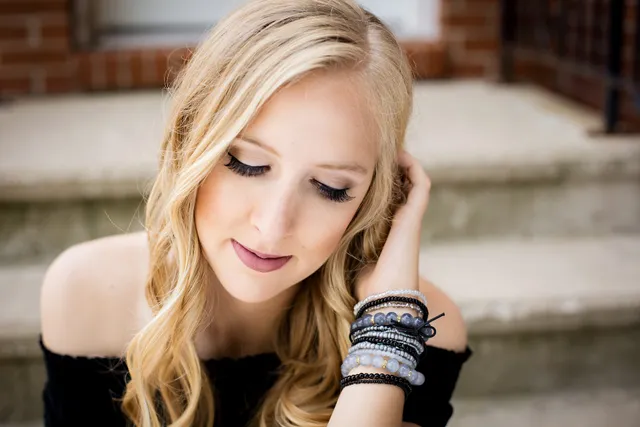 Hillary Frost Photography + Beauty Bar