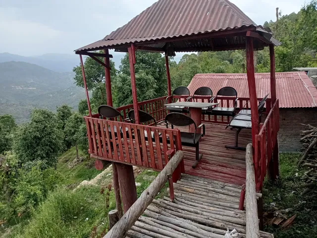 OYO 41876 Hotel Pine And Dine