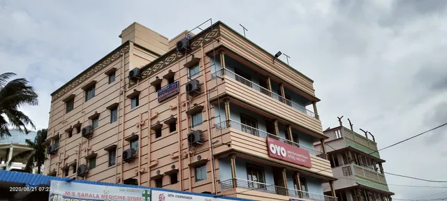 OYO Flagship Adiritra Guest House