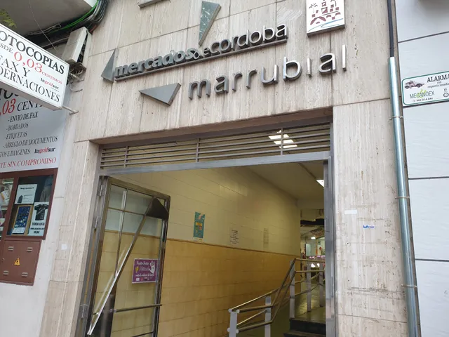 Plaza/Mercado De "La Mosca"