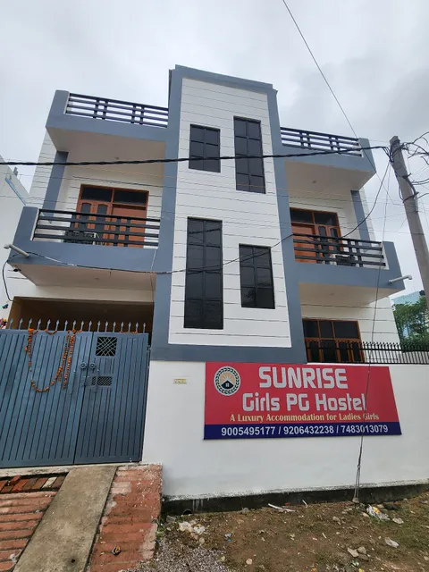 Sunrise Boy'S PG & Hostel in Chinhat