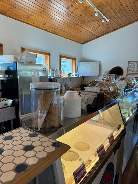 Dippy's Ice Cream Shop