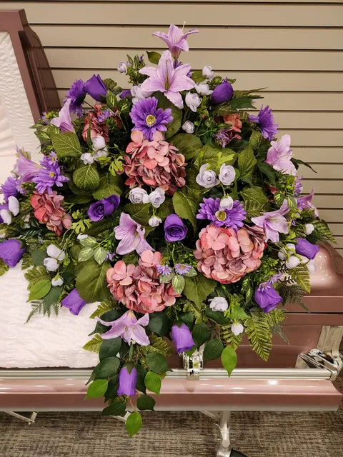 Plummer's Flowers & Gifts