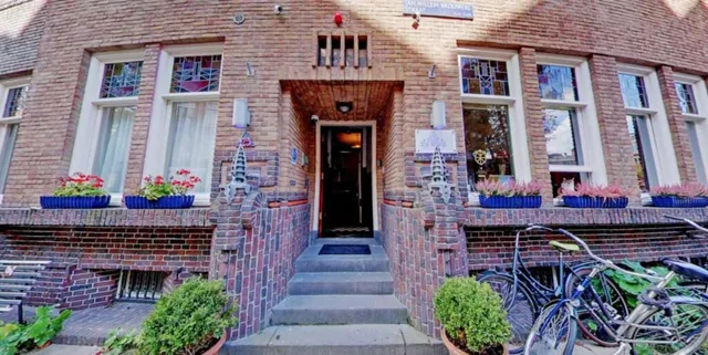 The Bedstee Boutique Capsule Hotel