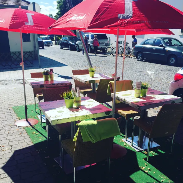 A Kert Salátabár & Biokocsma