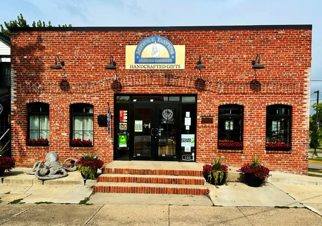 Middle Davids Artisan Candles & Gifts