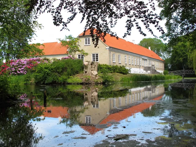 Ullerup Hovedgaard fra 650 kr.