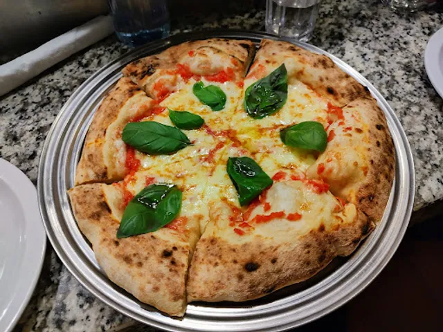 In Bocca al Lupo Pizza Napoletana