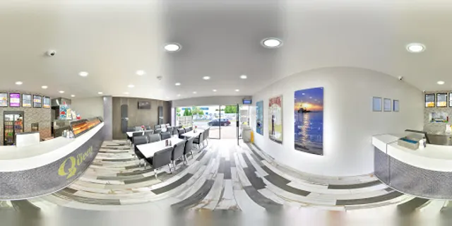 The Queen Vic Fish & Chips (Chorley)