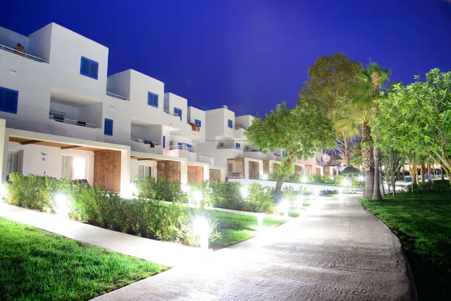 Cala Llenya Resort Ibiza