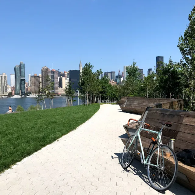 Hunter's Point South Park Extension