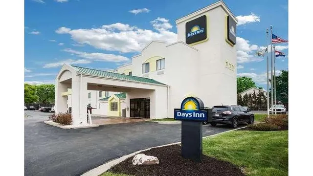 Days Inn by Wyndham Blue Springs