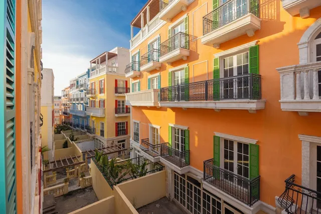 Lotus Home Signature