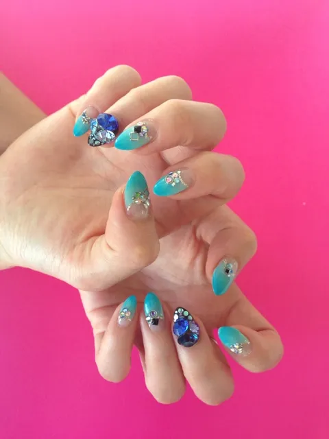 Pure Nails & Beauty（ピュアネイルズ&ビューティー）