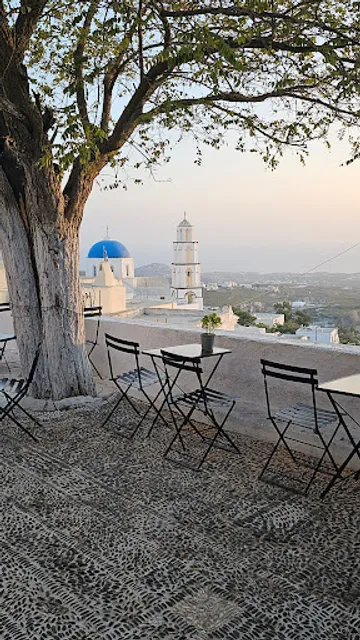 KASTELANA Photography Gallery - Cafe