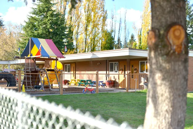 Dizzy's Tumblebus & Dizzybus Preschool