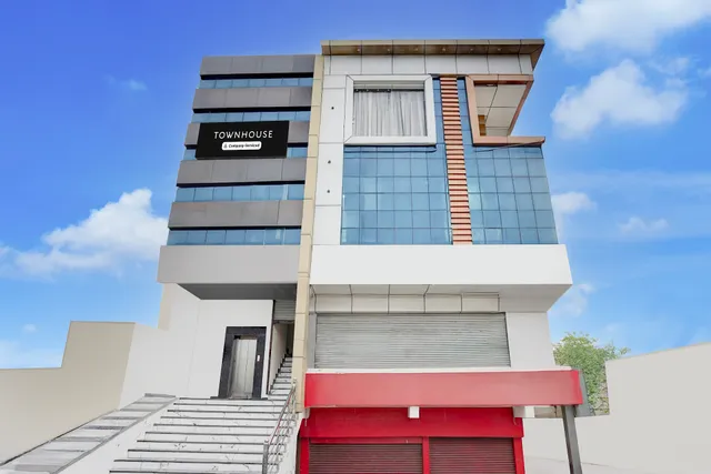 Townhouse Mathura Formerly Krishna inn