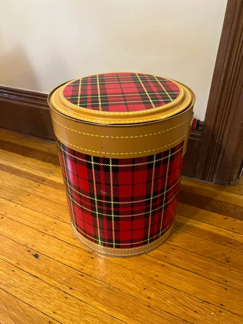 Nu-tiques at the Barn